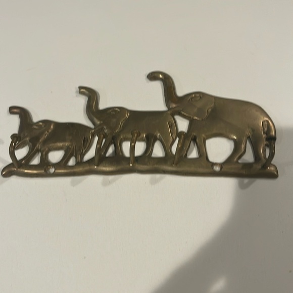 Elephant wall decor. - Picture 1 of 3
